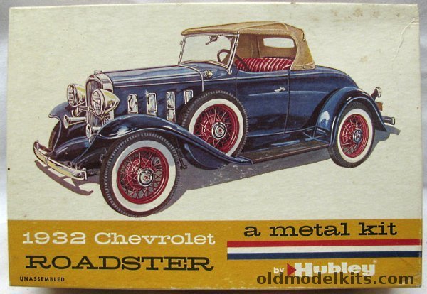 Hubley 1/20 1932 Chevrolet Deluxe Sport Roadster, 862K-350 plastic model kit